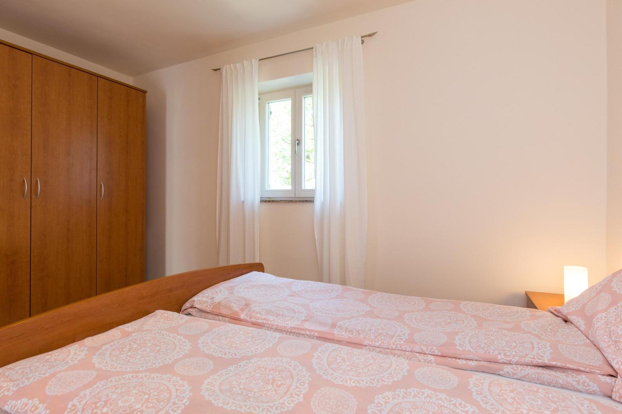 Apartments Marta Krk Town Exterior foto